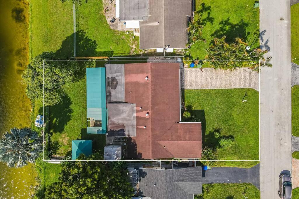 Holiday home Private Lakefront In Miami/pembroke