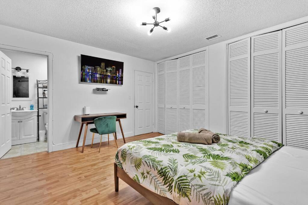 Holiday home Private Lakefront In Miami/pembroke