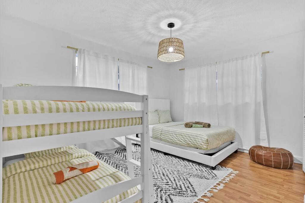 Holiday home Private Lakefront In Miami/pembroke *